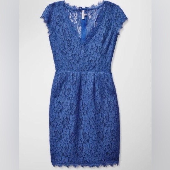 Babaton Tobias Dress - Picture 1 of 7